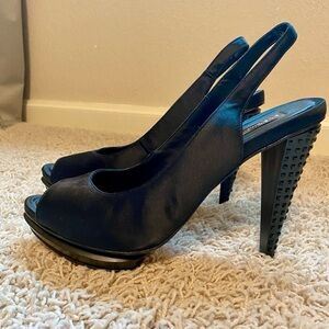 BCBG MAX AZRIA Satin Peep Toe Heels Size 8